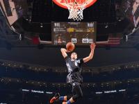 凯恩与30激战勇士分钟，锐不可当胜负难料！，库里焦点对战比赛高潮迭起